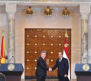 3201613143812827مباحثات-بين-مصر-ومقدونيا--(1)