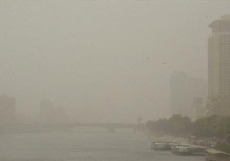 بالصور.. عاصفة رملية تغطى سماء القاهرة.. وتوقف الملاحة بنهر النيل