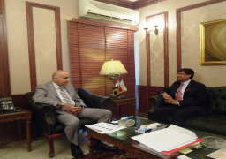 وزير السياحة يبحث مع سفير الهند بالقاهرة آفاق التعاون السياحي