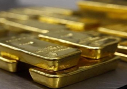 الذهب يعزز مكاسبه في ظل خسائر الأسهم والدولار