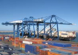 ميناء دمياط يستقبل اليوم 6 سفن للحاويات والبضائع العامة