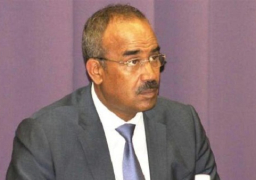 وزير الداخلية الجزائرى يحذر من محاولات اختراق البلاد من الجنوب