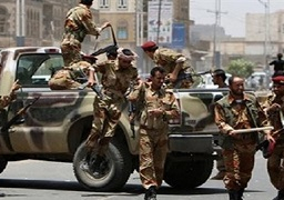 الجيش اليمني والمقاومة الموالية له تهاجم معاقل للحوثيين في صعدة
