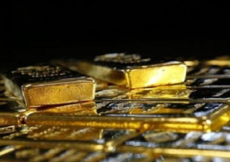 الذهب يصعد بفعل هبوط الدولار مع حذر مجلس الاحتياطي بشأن الفائدة