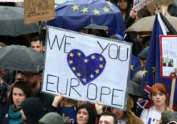 الاف المعارضين لخروج بريطانيا من الاتحاد الاوروبي يتظاهرون في لندن