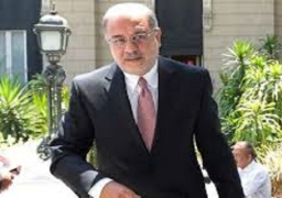 رئيس الوزراء يؤدى صلاة الجمعة الاخيرة بمسجد الحسين نيابة عن الرئيس السيسي