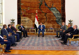 الرئيس يستقبل رئيس وزراء اليمن ويؤكد حرص مصر على دعم جهود استقرار الدولة اليمنية