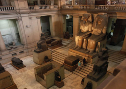 وزير الآثار و محافظ المنيا يفتتحان متحف ملوي