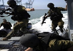 الجيش الاسرائيلي يعتقل سبعة صيادين بغزة
