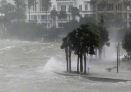 3 ملايين منزل فى فلوريدا تغرق فى الظلام بسبب إعصار إرما