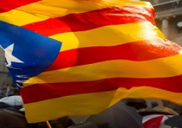 المحكمة الدستورية الإسبانية تلغي إعلان كتالونيا الاستقلال