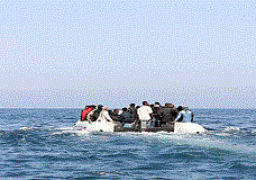 مصرع 9 وفقدان آخرين في تصادم قارب للمهاجرين بتونس