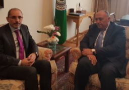 وزير الخارجية يبحث مع نظيره الأردني مستجدات الأوضاع بالمنطقة