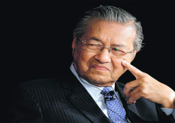 ماليزيا تعلن وقف بحثها عن الطائرة المفقودة