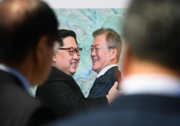 رئيس كوريا الجنوبية يصل بيونجيانج في زيارة تستغرق ثلاثة أيام