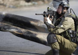 إصابة فلسطينيين اثنين بالرصاص فى مواجهات مع الاحتلال الإسرائيلى