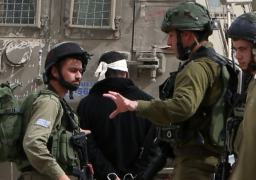 قوات الاحتلال تعتقل 3 شبان فلسطينيين