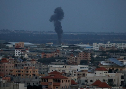 الجيش الإسرائيلي يشن غلرات علي مواقع لحماس وغزة