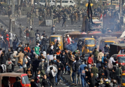 ارتفاع حدة التظاهرات بمدن عراقية .. وإصابات برصاص قوات الأمن