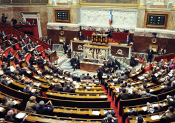 النواب الفرنسى يوافق على مشروع قانون بشأن تغير المناخ لجعل الاقتصاد صديقا للبيئة