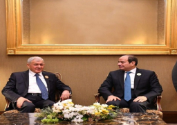 الرئيس السيسي يلتقي نظيره العراقي على هامش أعمال القمة العربية بالبحرين