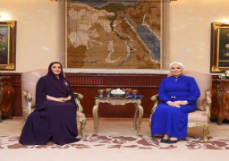 بالصور.. قرينة رئيس الجمهورية تستقبل سيدة عمان الأولى على أرض مصر