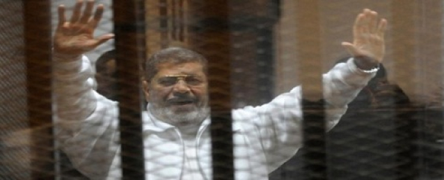 استئناف محاكمة مرسى و10 آخرين في «التخابر مع قطر»