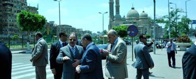 بالصور..وزير الداخلية في جولة ميدانية بثلاثة ميادين بالقاهرة للاطمئنان على الحالة الأمنية والمرورية