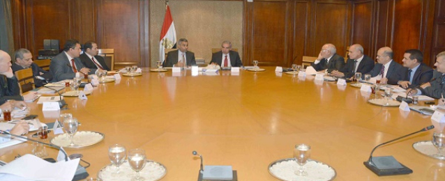 طارق قابيل: تطوير شبكة التجارة المصرية والربط الإلكتروني على رأس اولويات الحكومة