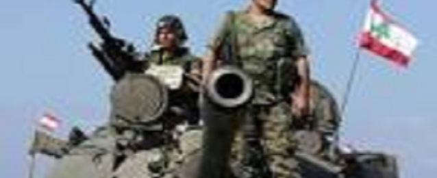 الجيش اللبناني يقصف مواقع للنصرة وداعش بالبقاع