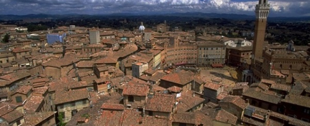 إيطاليا خصصت 2.2 مليون يورو لترميم أسوار مدينة سيينا