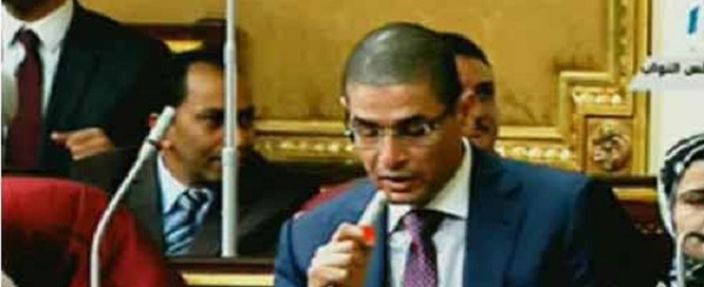 ابو حامد: نقد خالد يوسف لبيان الحكومة يتناقض مع الدستور