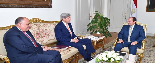 كيرى يؤكد للرئيس “السيسى” التزام واشنطن بدعم استقرار مصر وتعزيز العلاقات