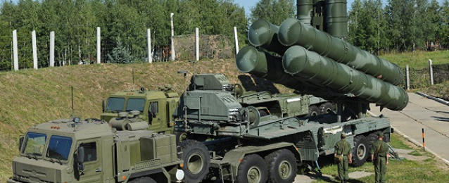 روسيا والهند توقعان عقدا لتوريد منظومة صواريخ “إس 400”
