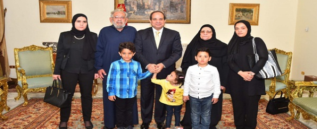 الرئيس يستقبل أسرة الشهيد المقدم أحمد صلاح الدين مالك