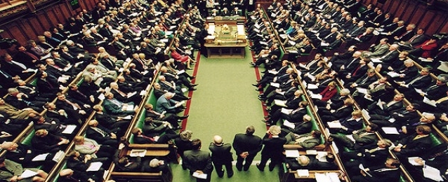 البرلمان البريطاني يخفق في إيجاد أغلبية لأي خيار سهل للخروج من الاتحاد الأوروبي