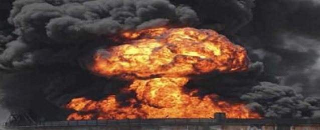 إصابة 100 عامل في حريق بمصفاة نفطية بايران