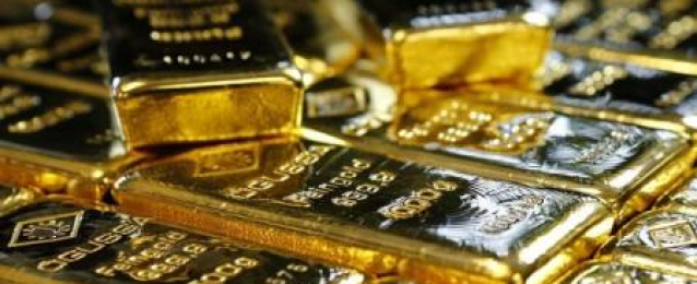 الذهب يسجل أعلى مستوى في شهر مع تراجع الدولار