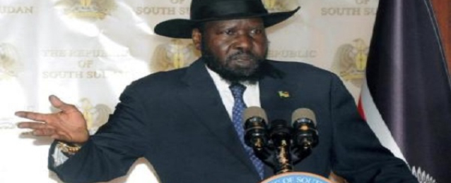 سلفا كير يتهم السودان بانه “مصدر السلاح” في حرب الجنوب