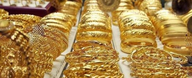 4 جنيهات تراجعا بأسعار الذهب