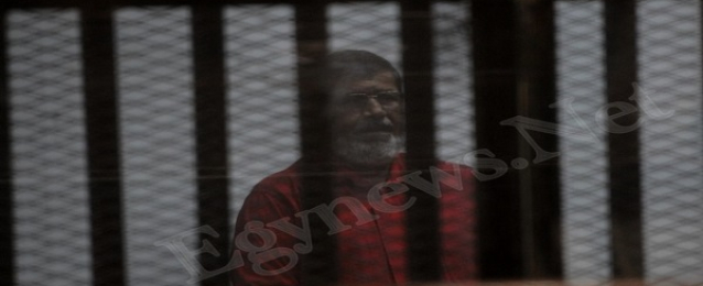 تأجيل إعادة محاكمة مرسي وقيادات الإخوان في قضية اقتحام السجون