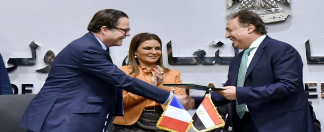 سفير فرنسا يؤكد دعم بلاده لمصر