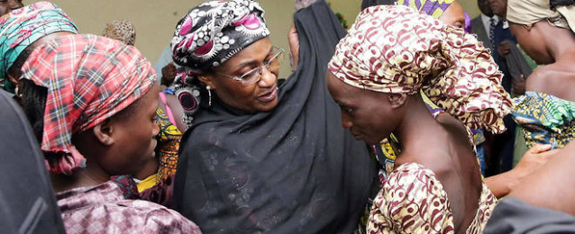الرئاسة النيجيرية تعلن التفاوض لإطلاق سراح 110 فتيات مخطوفات على يد بوكو حرام