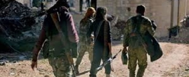 مقتل 25 عنصرا من القوات السورية  في هجوم مفاجئ لداعش في شرق سوريا