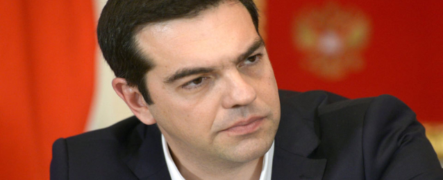 رئيس الوزراء اليوناني يدعو لاجتماع طارئ لمناقشة حرائق الغابات