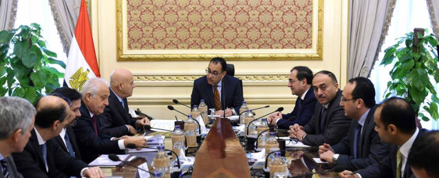 خلال لقاء رئيس الوزراء برئيس شركة ” إيني ” : 13 مليار دولار حجم استثمارات الشركة خلال 3 سنوات.. ومدبولي: ندعم استثماراتكم في مصر