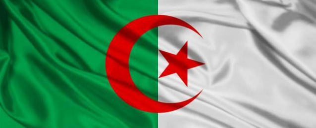 الجزائر تجدد دعوتها لاستضافة حوار “ليبي – ليبي” لإنهاء الأزمة