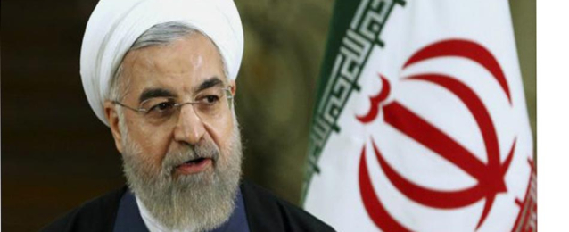 الرئيس الإيراني يلوح بإجراء استفتاء بشأن الملف النووي