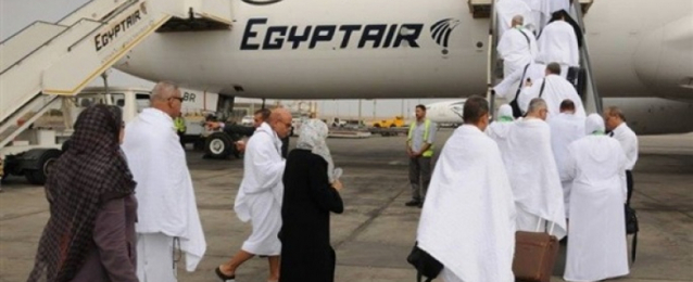 مصر للطيران تسير 15 رحلة لنقل 3 آلاف معتمر إلى الأراضى المقدسة