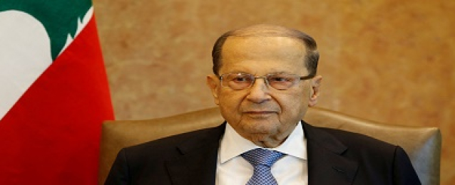 الرئيس اللبناني يحذر من “العبث” بأمن بلاده